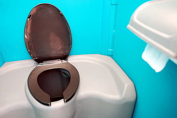 Best Porta potty rental near me  in Iron River, MI